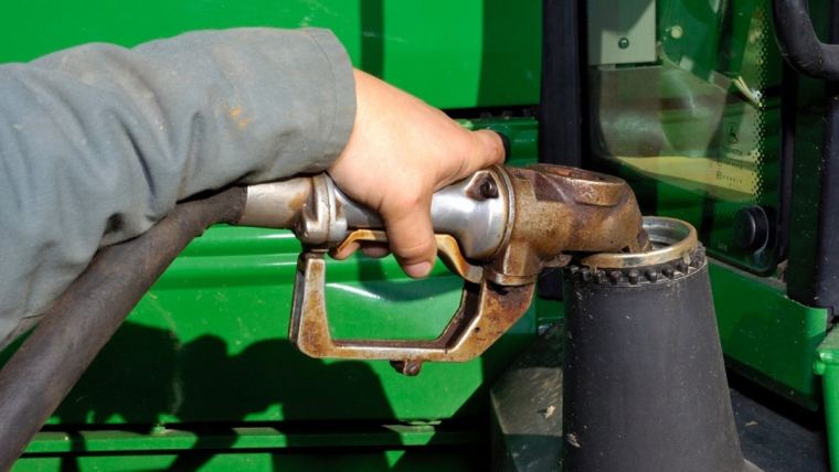 Saving fuel using a diet feeder