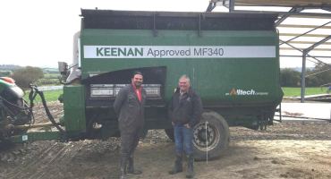 Neilius and Con O' Sullivan with their KEENAN diet feeder